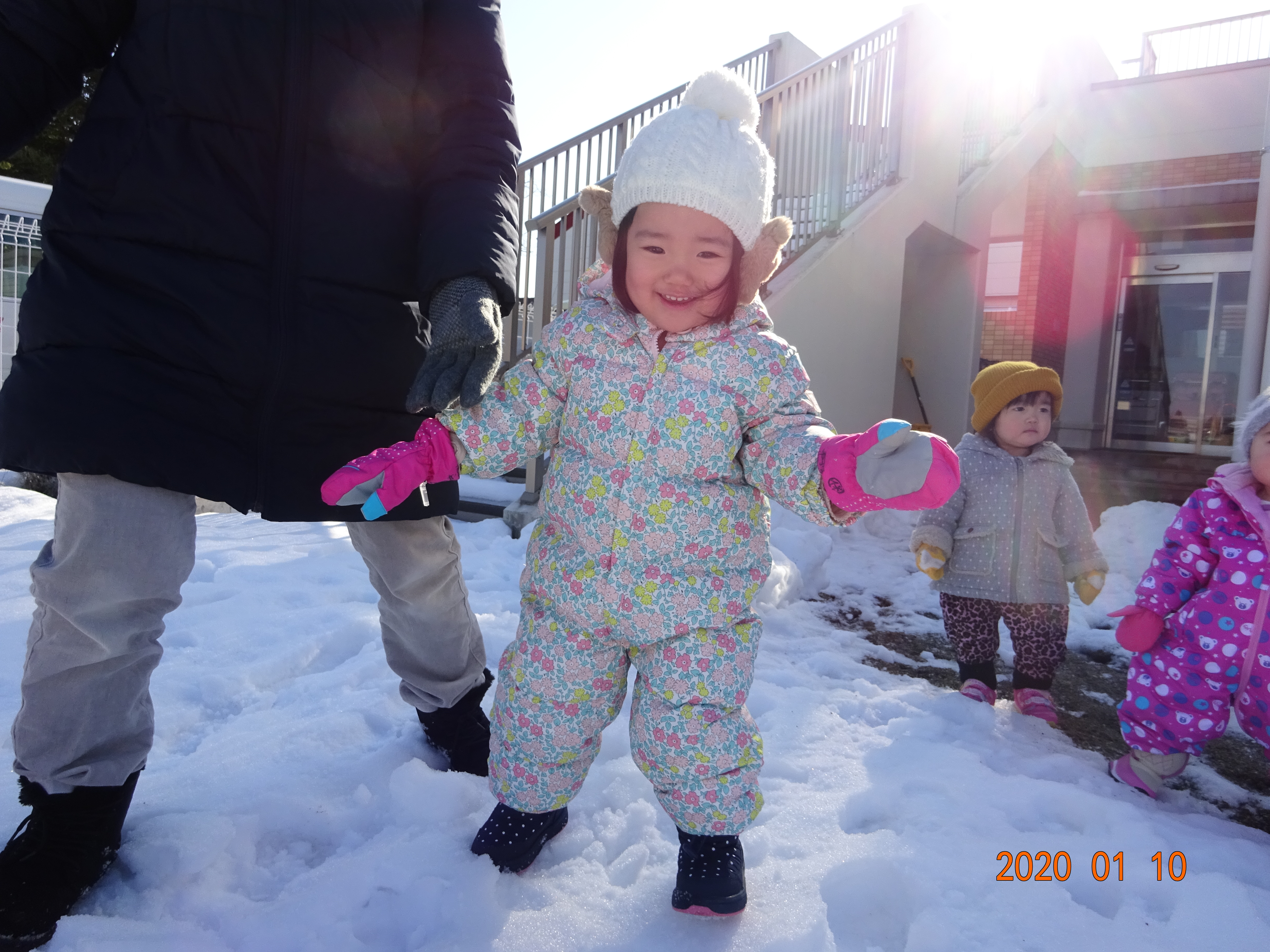 初めての雪遊び 学校法人 紅葉学園